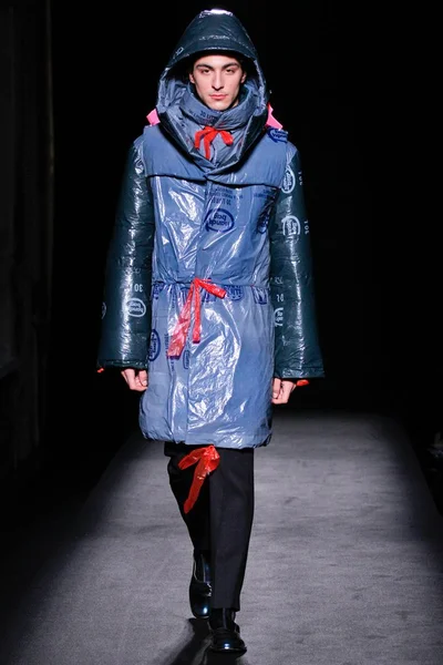 Look 20